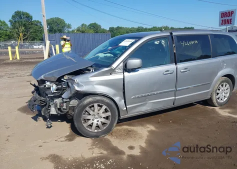 2016 Chrysler Town & Country Touring из США, поврежденный, VIN 2C4RC1BG0GR281800